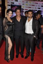 Shahrukh Khan, Sunny Leone, Sachiin Joshi at Jackpot premiere in PVR, Mumbai on 12th Dec 2013